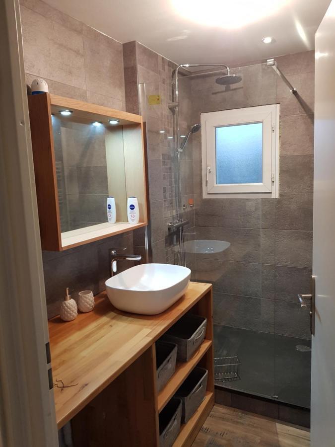 Apartamento T3 Tout Neuf - L Arret Au Port - Parking Gratuit Vannes Exterior foto